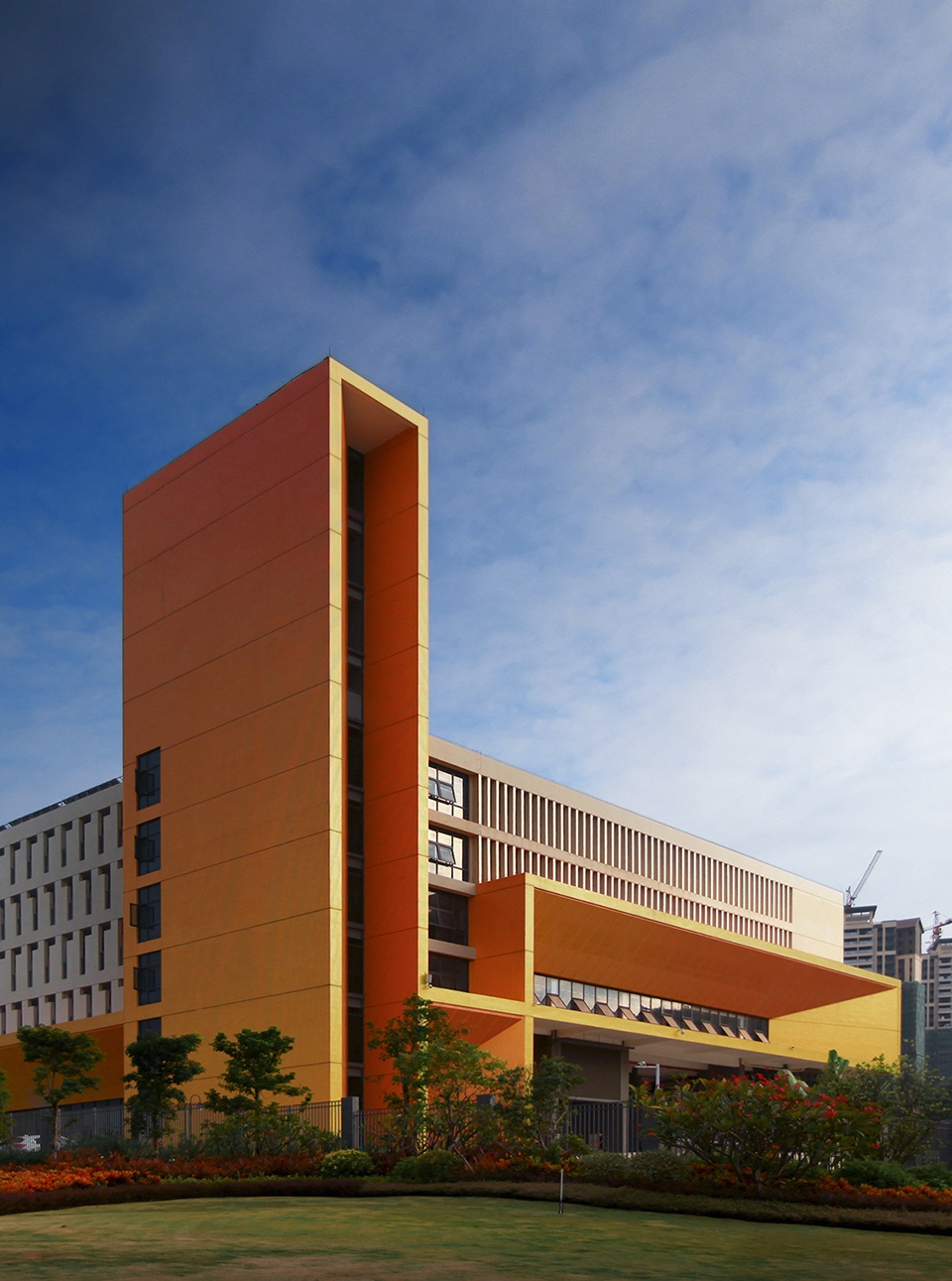 Heyuan Dong an School China by SCUT