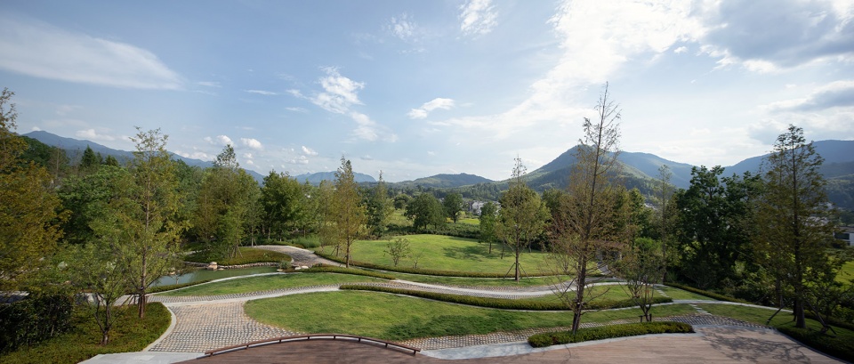Huangshan Banyan Tree Huangshan Cultural Village by HANCS Landscape Architecture Design