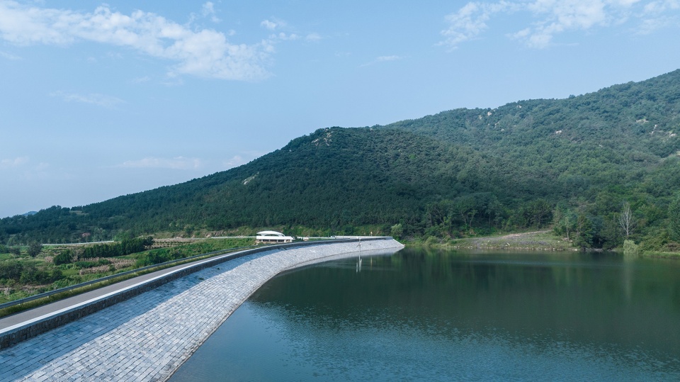 One Leaf Tea Pavilion in Rizhao Lanshan by Kong Xiangwei Studio