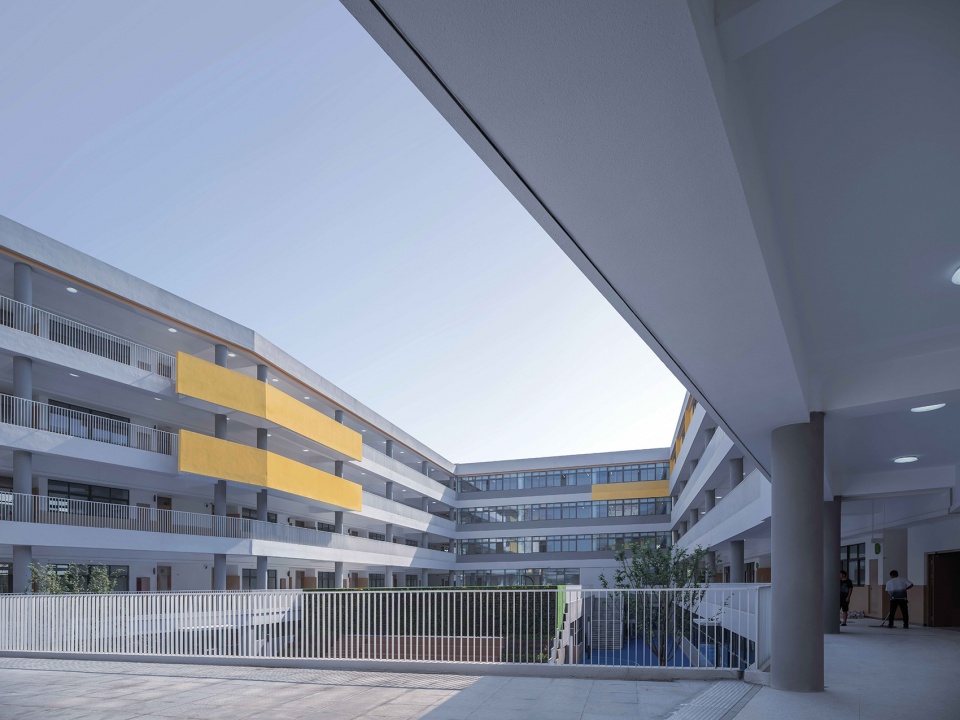 Xingpu experimental middle school in Suzhou Industrial Park by huazao