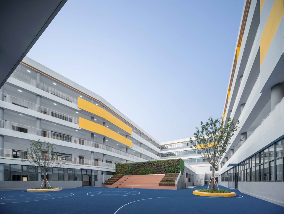 Xingpu experimental middle school in Suzhou Industrial Park by huazao