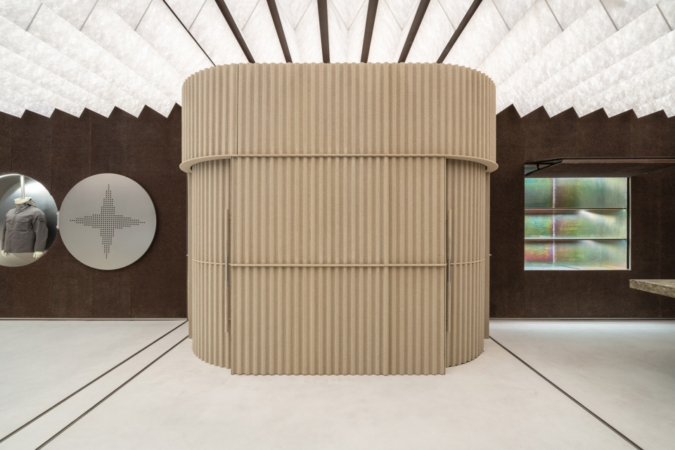 stone island global stores by oma amo