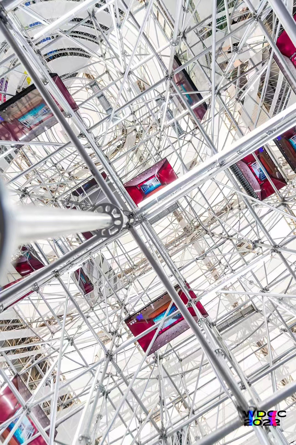 The eye of the future by Oumoumou Studio School of Design SJTUARCPLUS