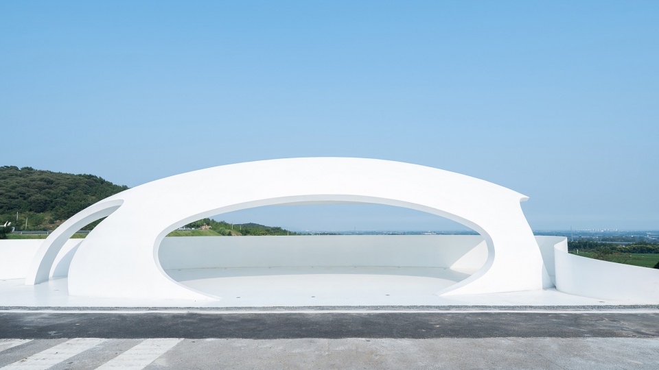 One Leaf Tea Pavilion in Rizhao Lanshan by Kong Xiangwei Studio