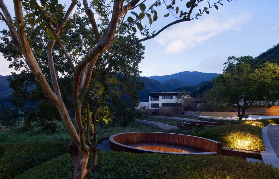Huangshan Banyan Tree Huangshan Cultural Village by HANCS Landscape Architecture Design