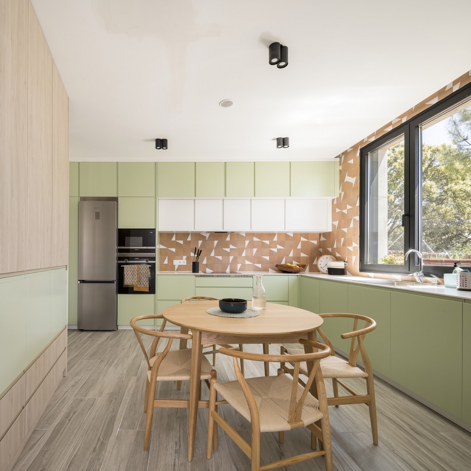 LLO HOUSE by OOIIO Architecture