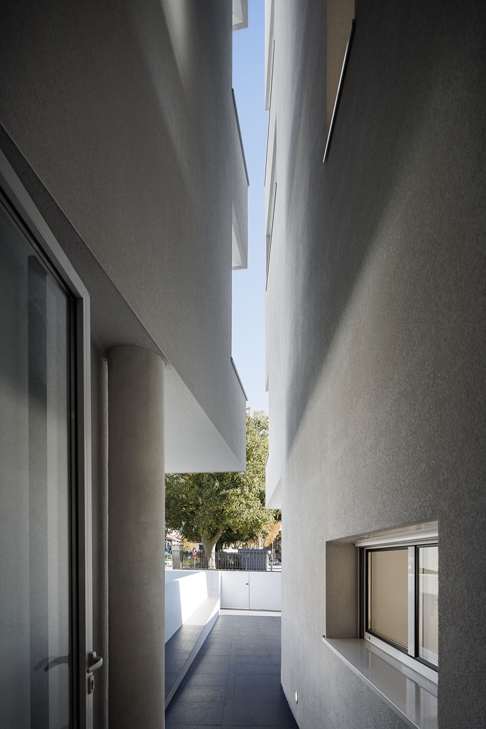 Nova Rio Housing by Antonio Paulo Marques Arquiteto e Associados Lda
