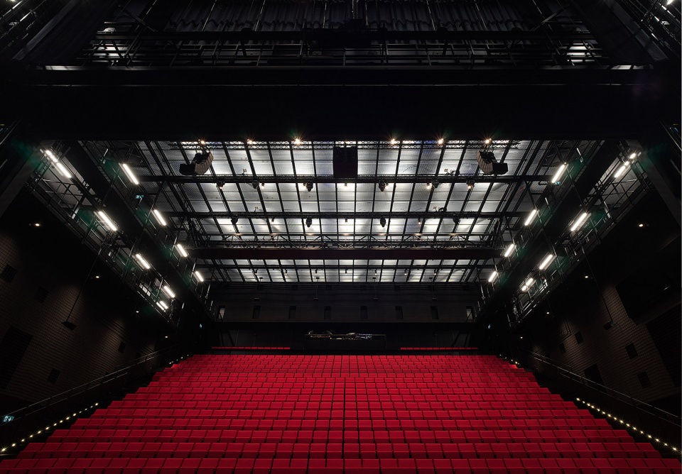 dance house helsinki by jkmm