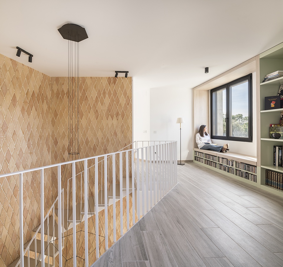 LLO HOUSE by OOIIO Architecture