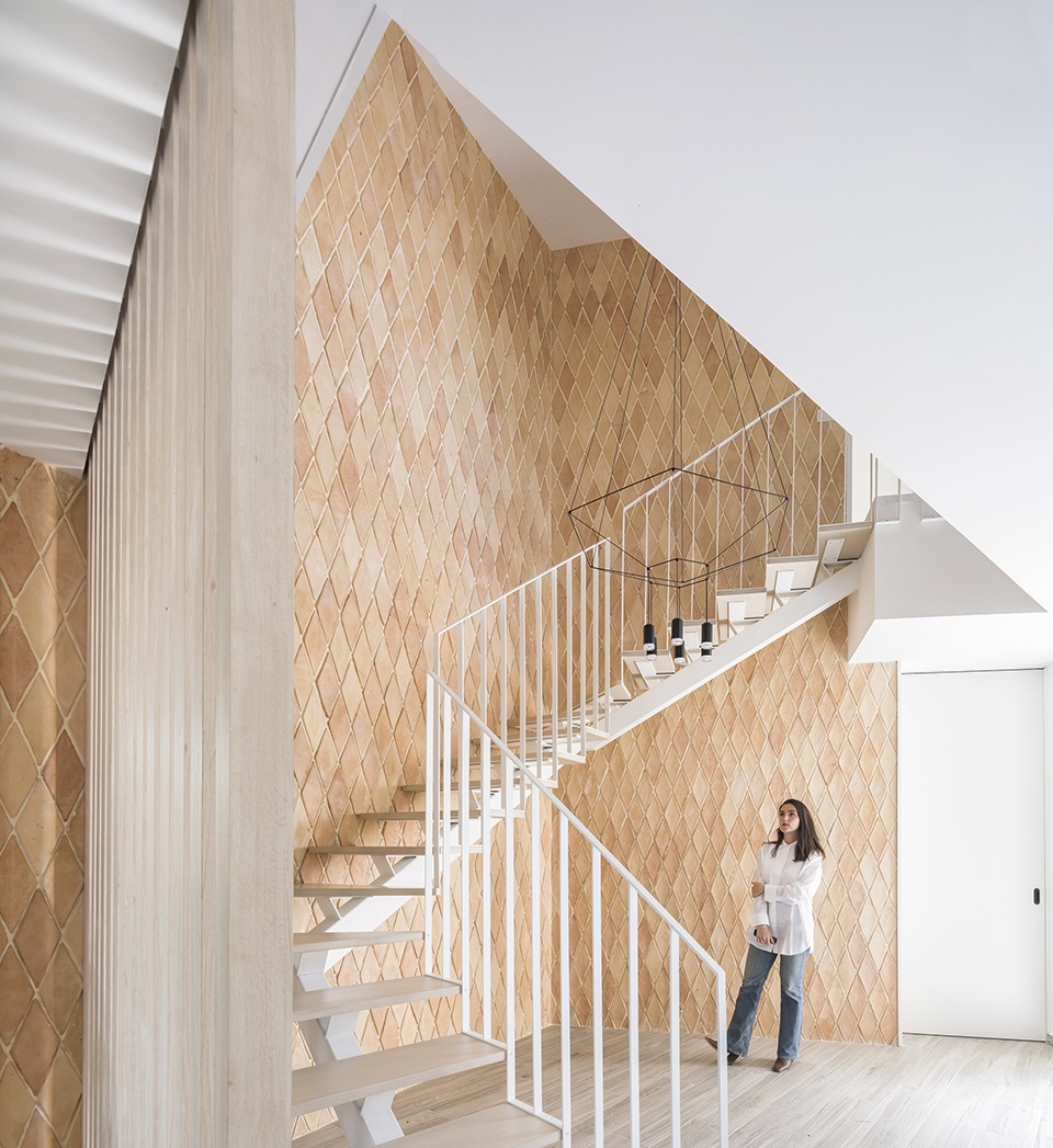 LLO HOUSE by OOIIO Architecture