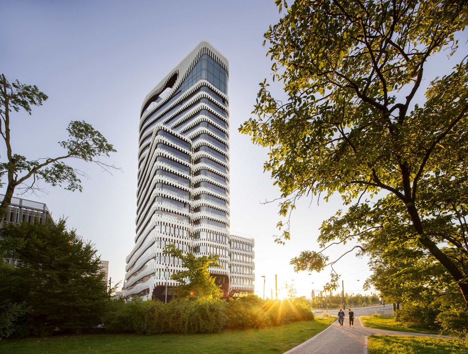 ZIPPER RKM 740 Tower by J MAYER H und Partner Architekten