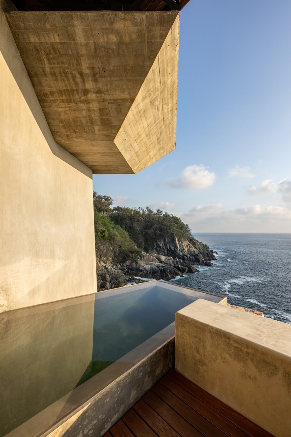 casa acantilado by zozaya arquitectos
