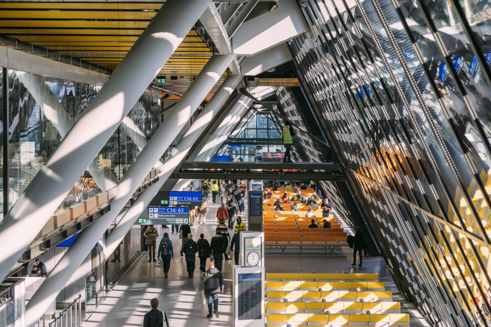 aile est a new world class jetty opens at geneva aeroport25