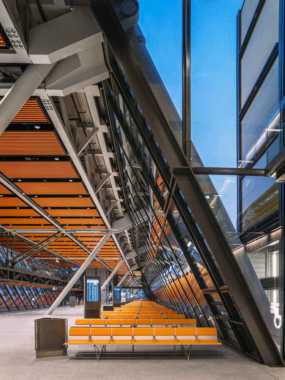 aile est a new world class jetty opens at geneva aeroport28
