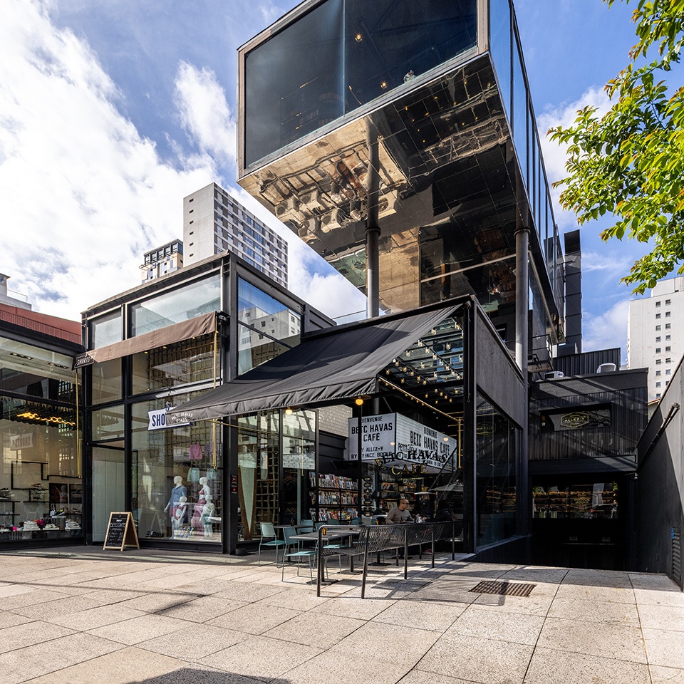 betc havas cafe by galeria arquitetos and terra capobianco