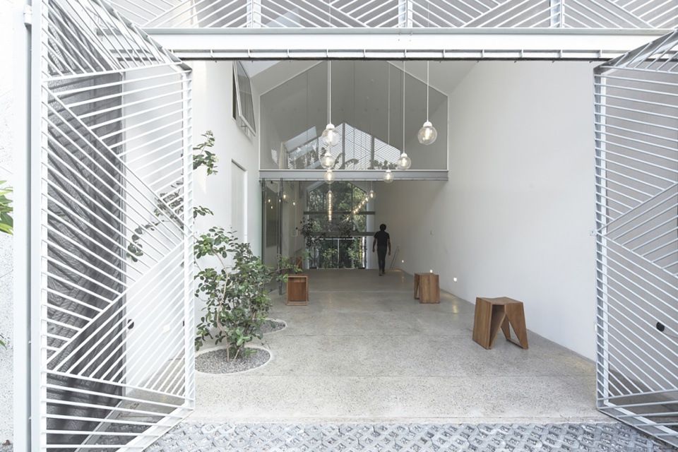 house in a house by read studio