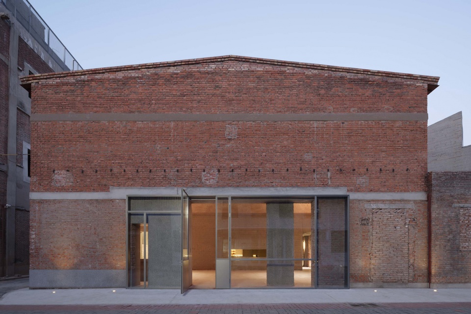 Recast Lao Ding Feng Beijing by Neri Hu