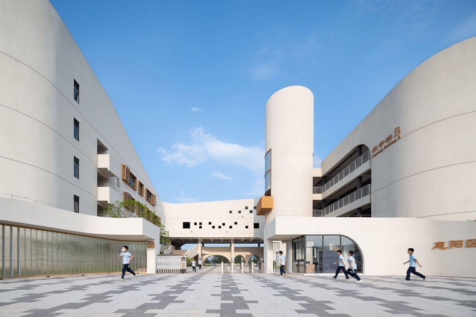 huiyang no 7 secondary school and affiliated primary school by multiarch