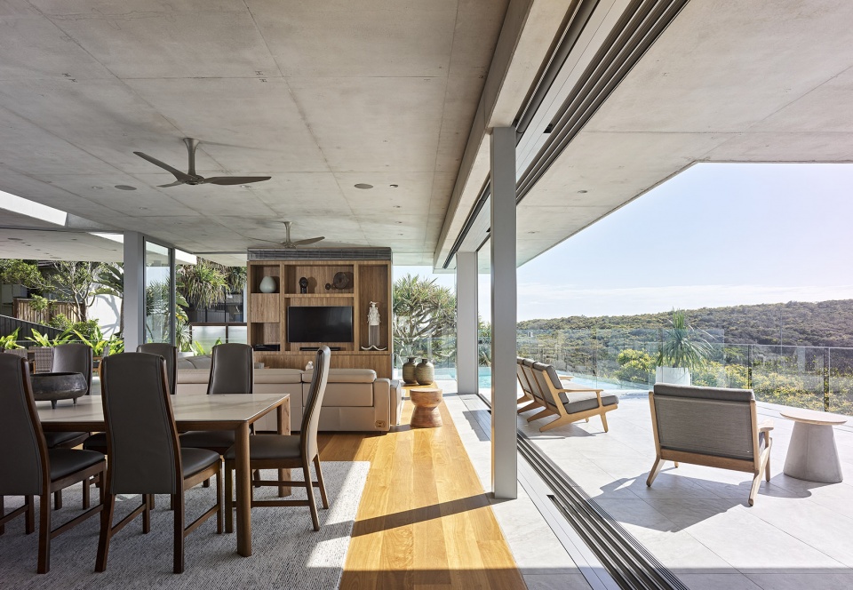 mcanally residence by maddock