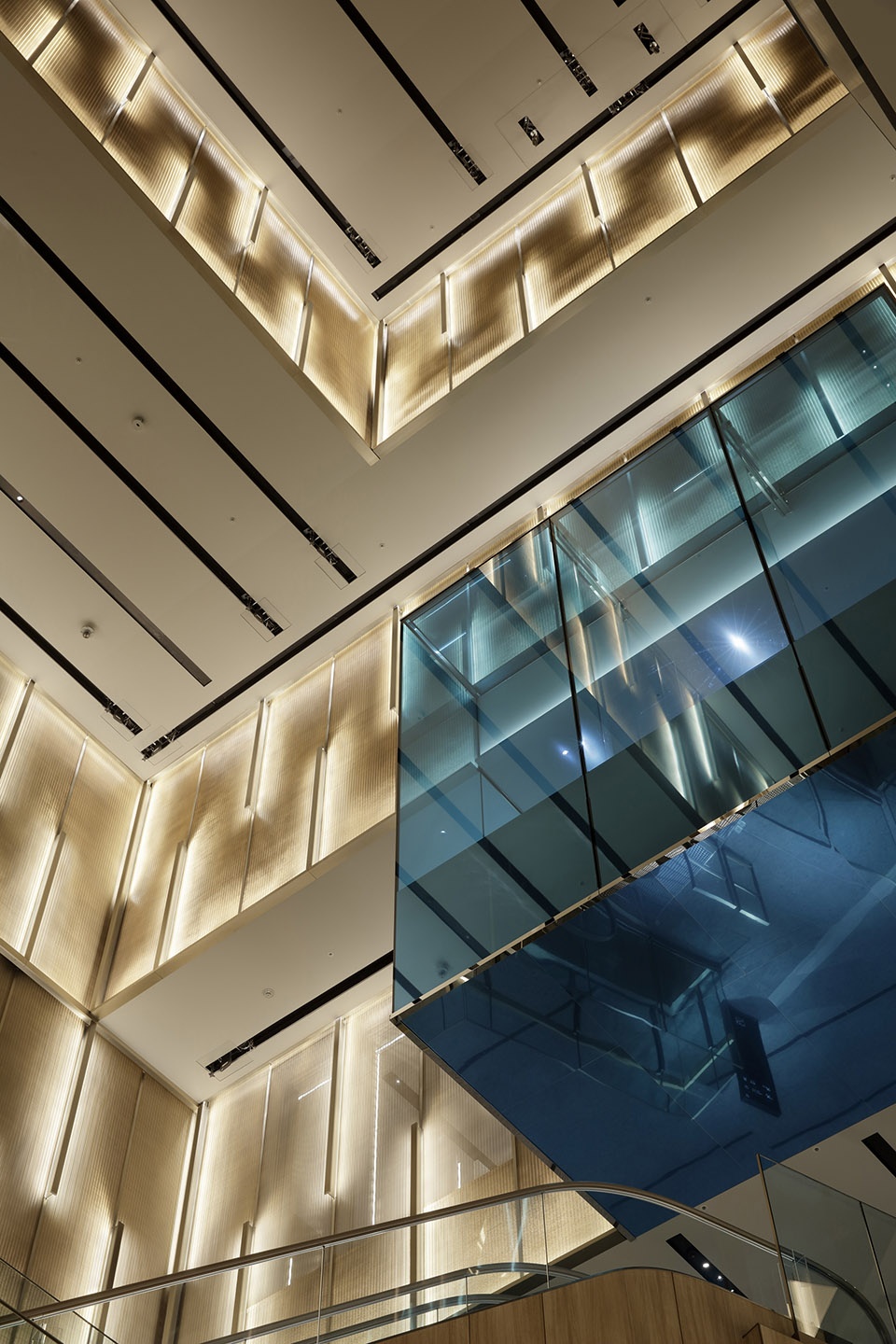 tenjin business center by curiosity oma