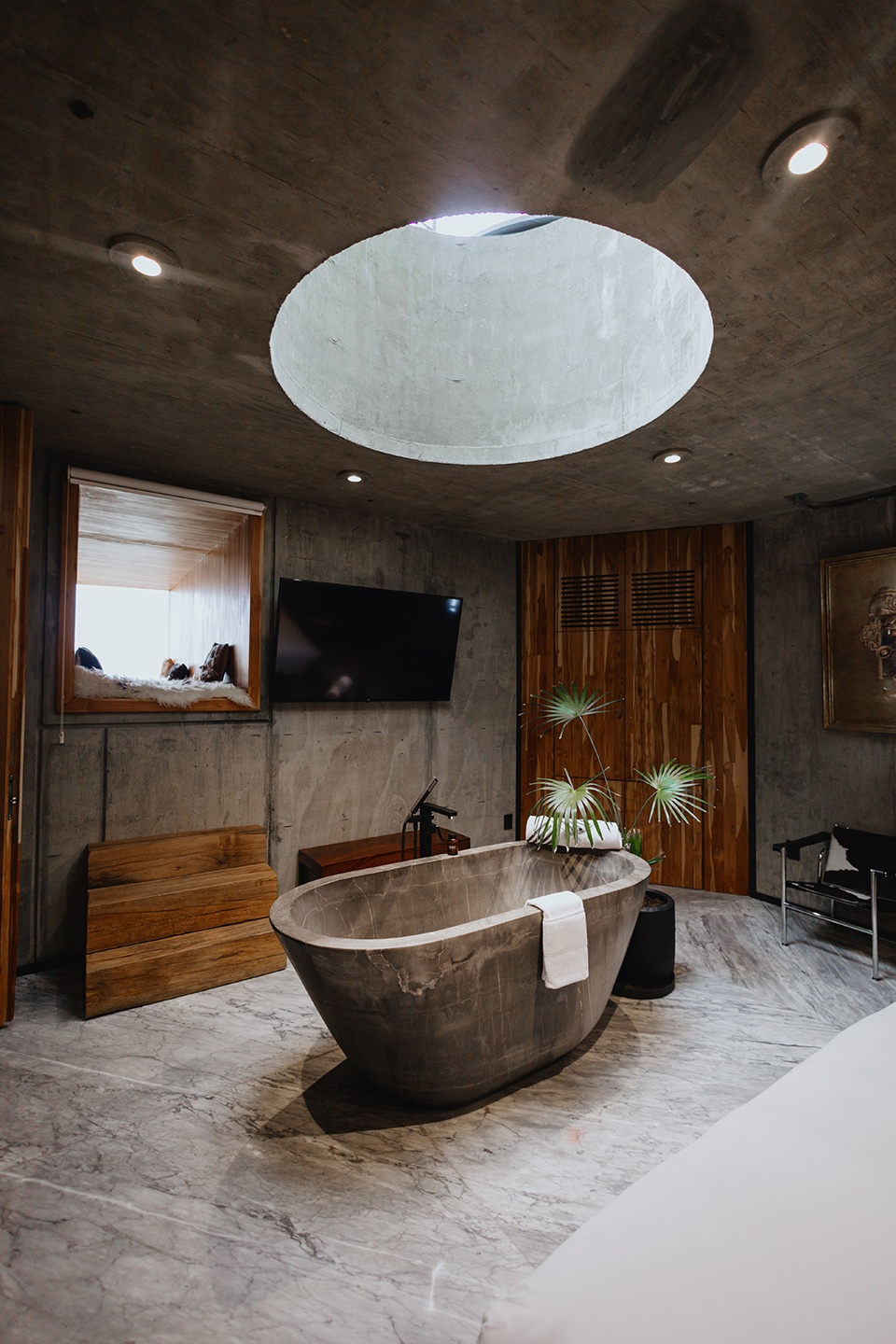 Flavia Luxury Hotel by ROOTSTUDIO