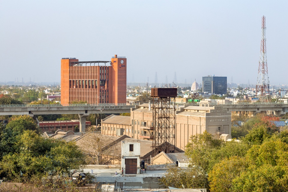 Max House New Delhi by Studio Lotus