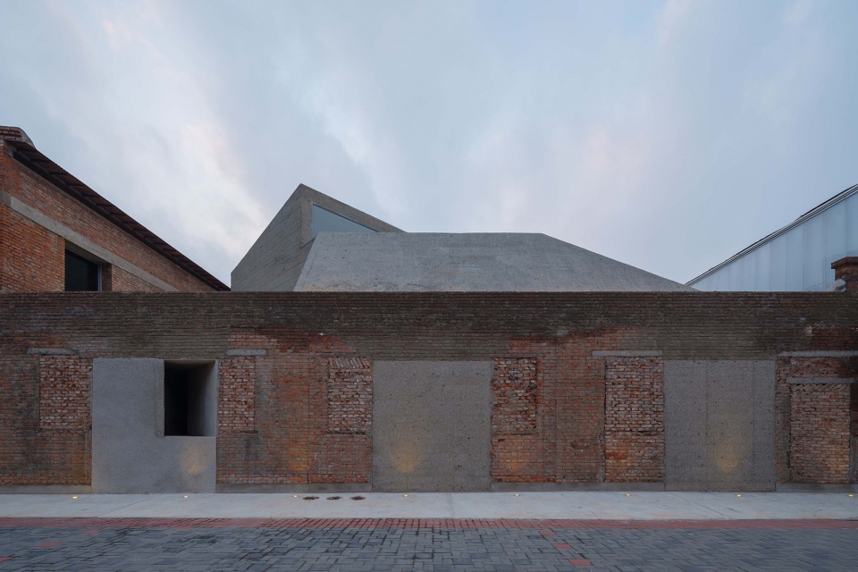 Recast Lao Ding Feng Beijing by Neri Hu