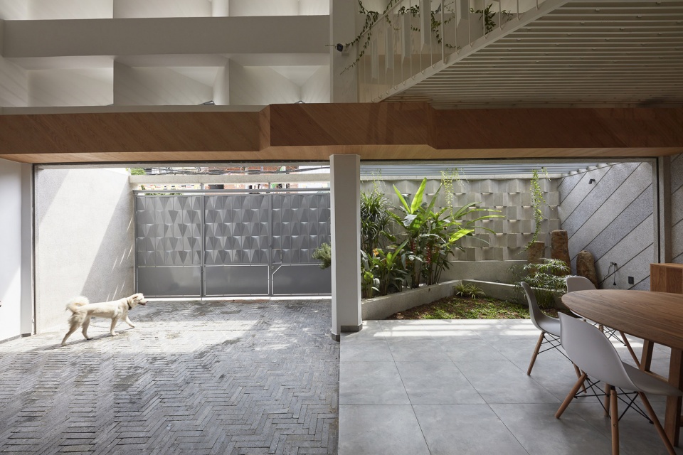 house of triangles by khuon studio