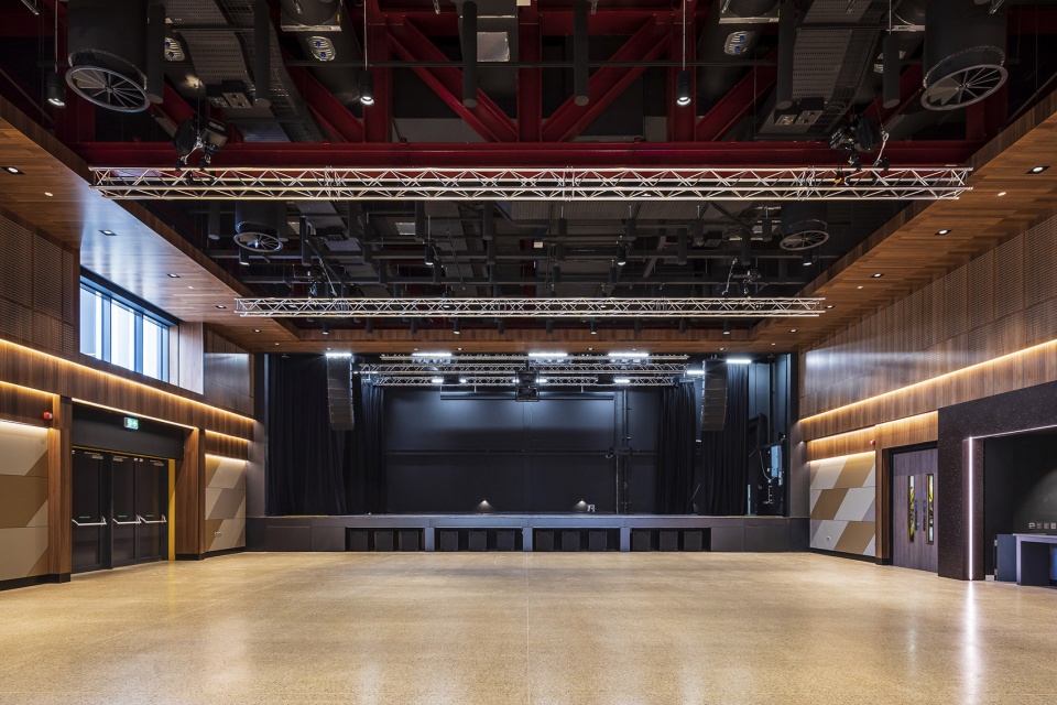 One Elmwood Center of Queen s University Belfast by Hawkins Brown RPP Architects