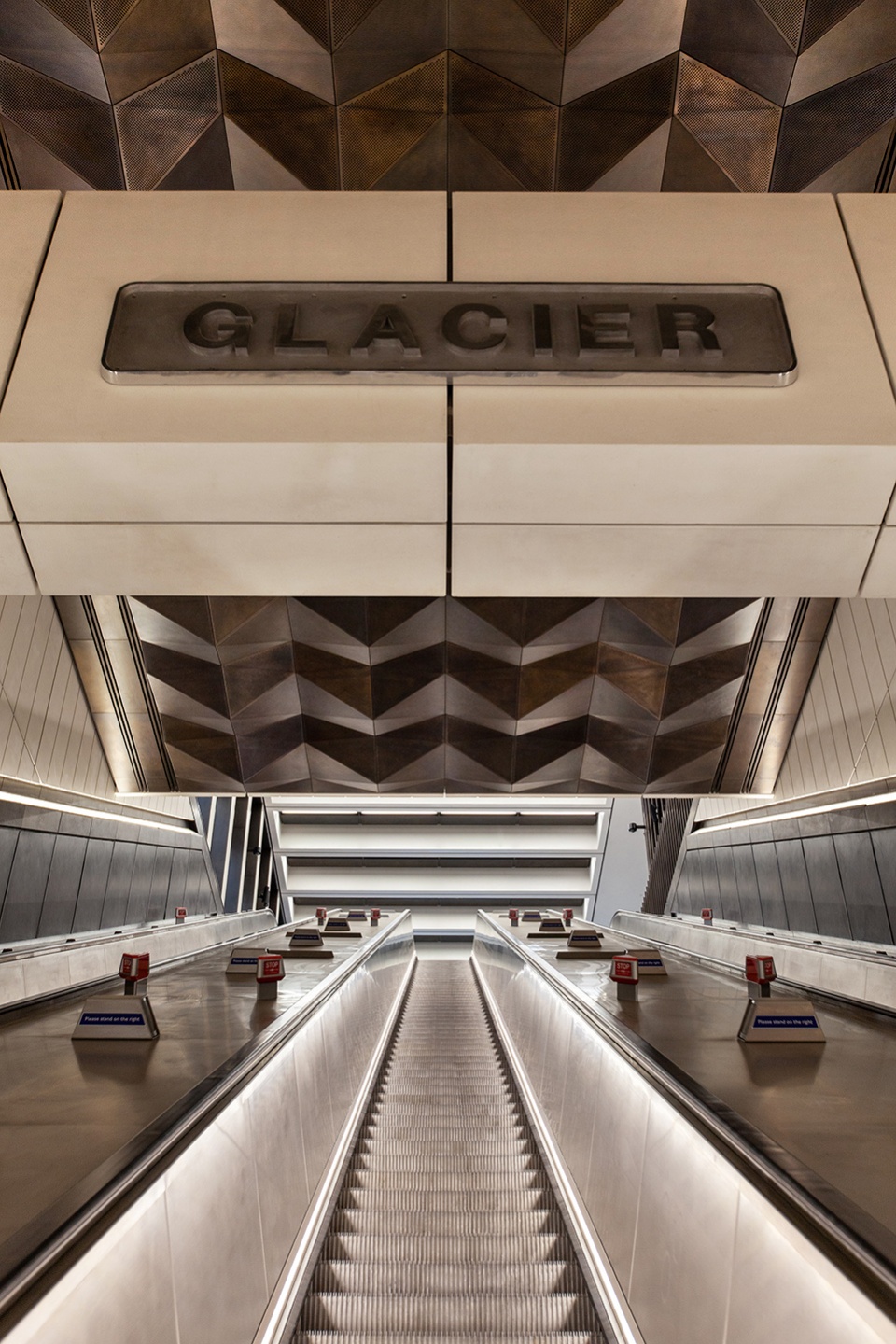 bond street station elizabeth line by john mcaslan partners