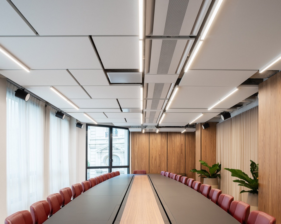 August Debouzy by studio razavi architecture