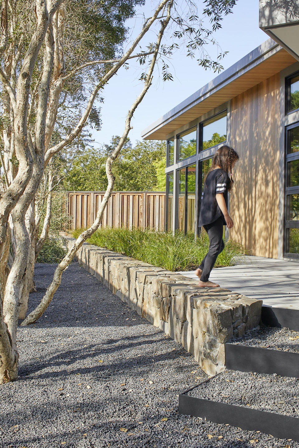 Breezy Landscape In A Japanese Inspired Retreat By SAW