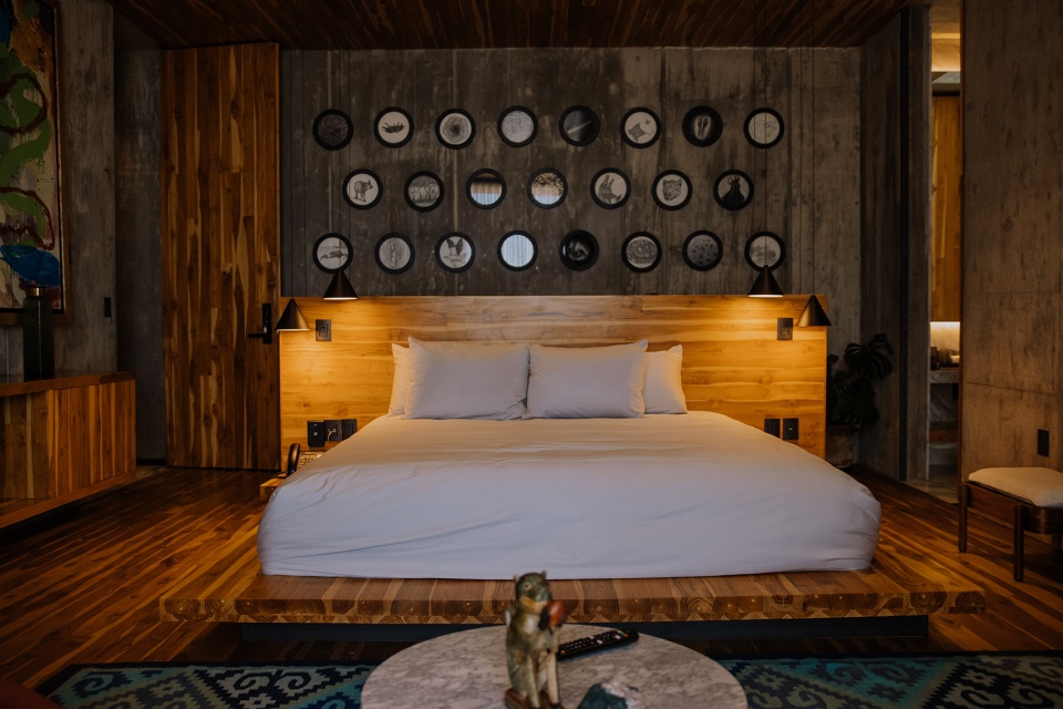 Flavia Luxury Hotel by ROOTSTUDIO