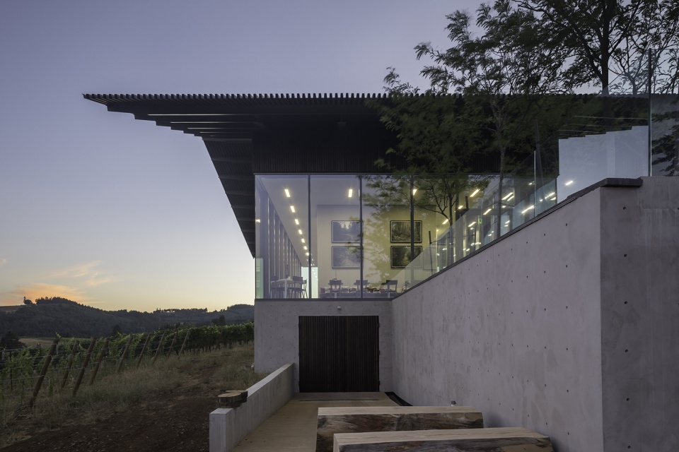 Furioso Vineyards by Waechter Architecture