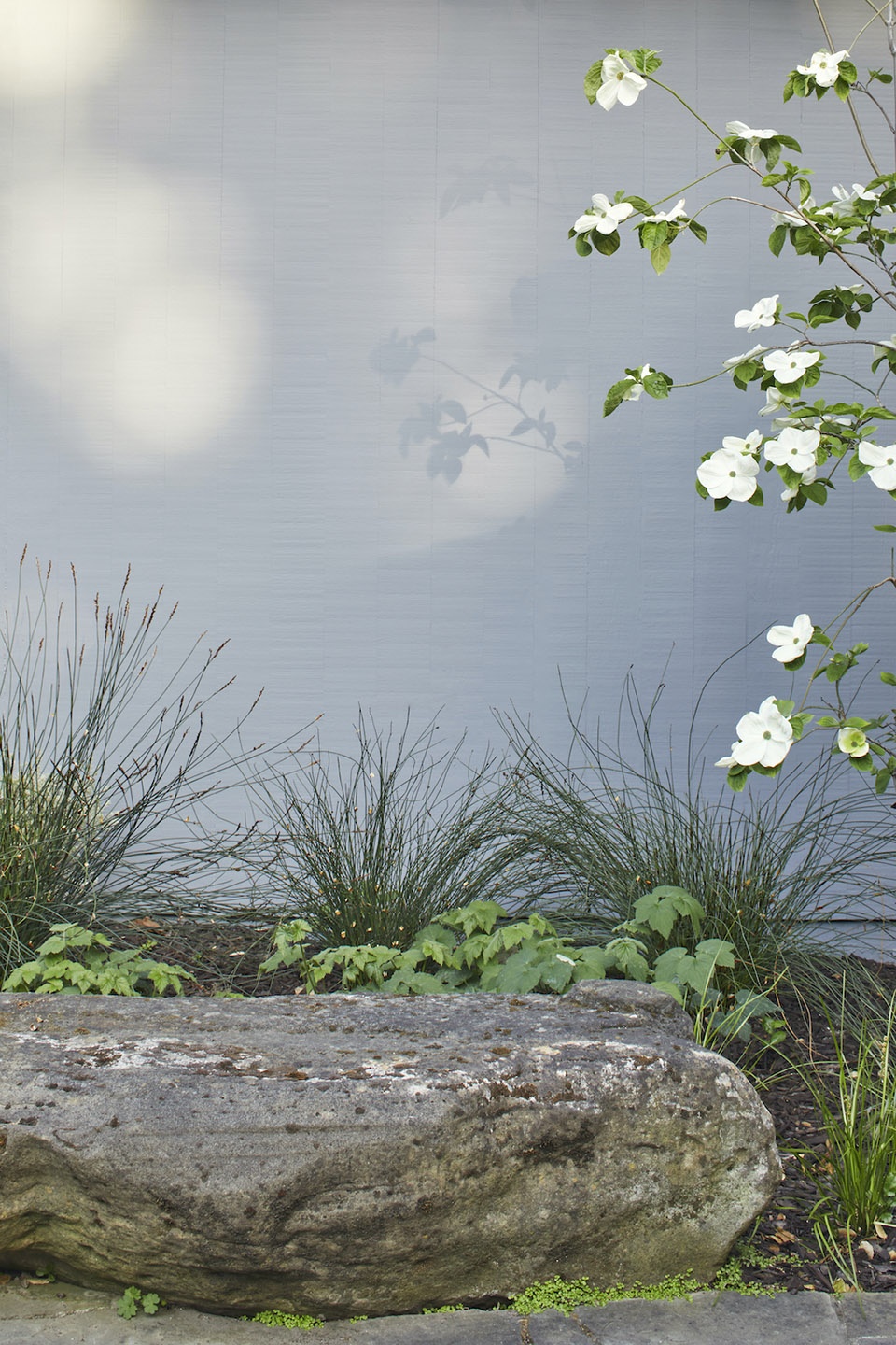 Breezy Landscape In A Japanese Inspired Retreat By SAW