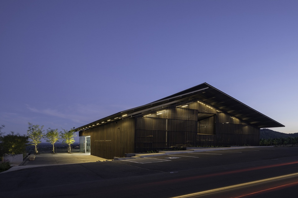 Furioso Vineyards by Waechter Architecture