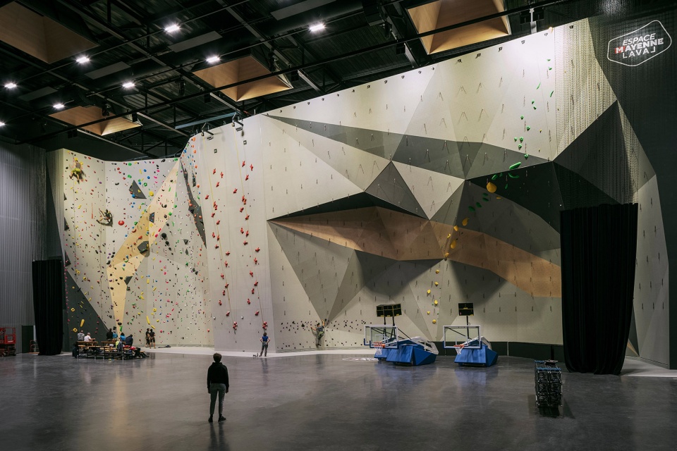 Espace Mayenne by Herault Arnod Architectures