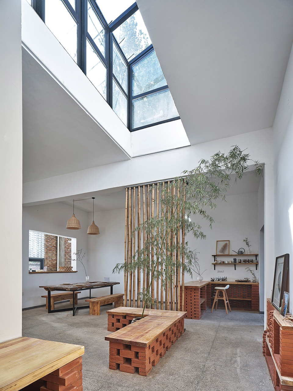 Glass Brick Dwelling in Bayi Village Weinan