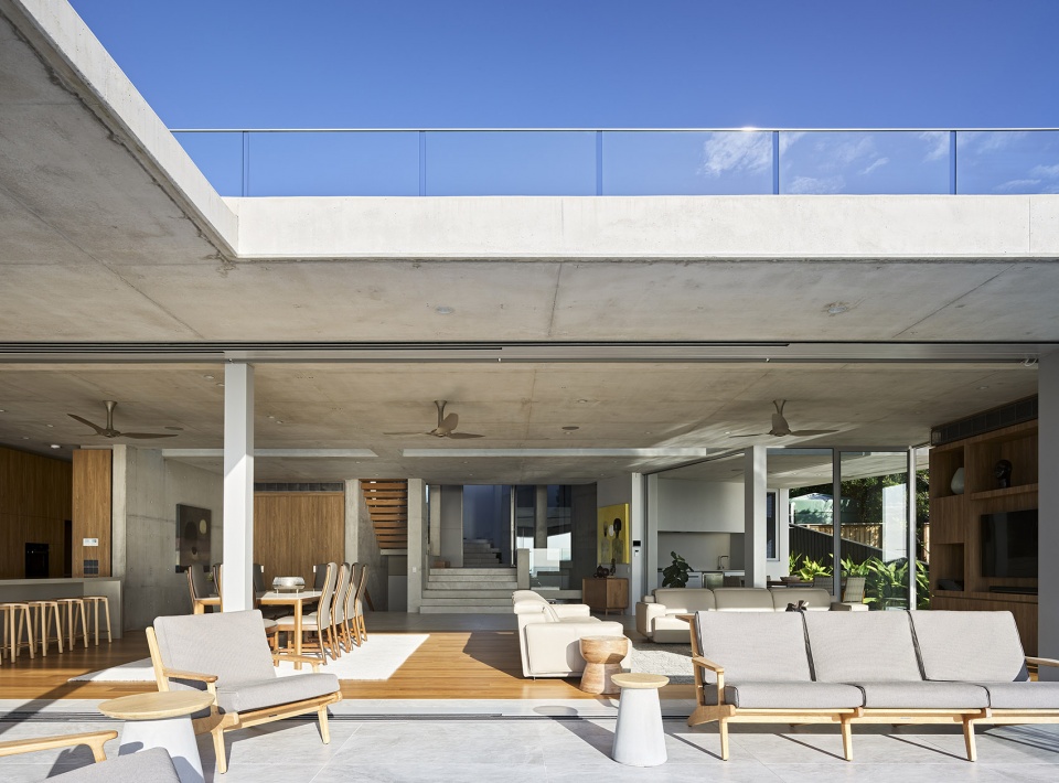 mcanally residence by maddock