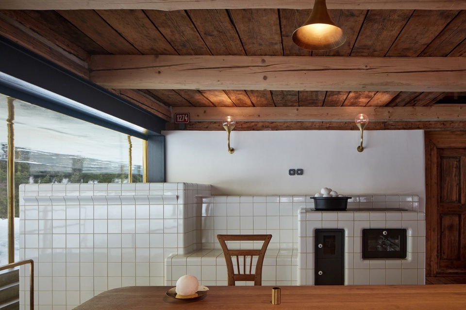 The Glass Cabin by Mjolk architekti