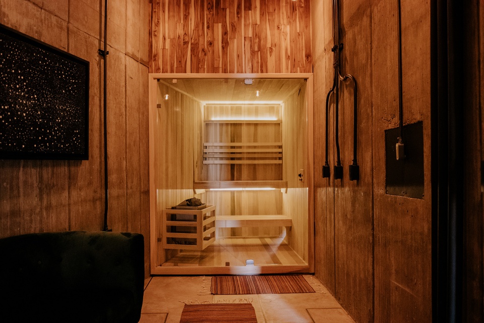 Flavia Luxury Hotel by ROOTSTUDIO