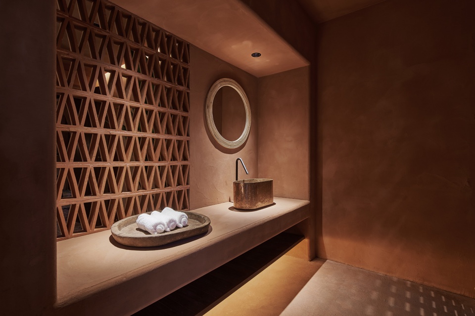 Doyaton China by Si Suo design
