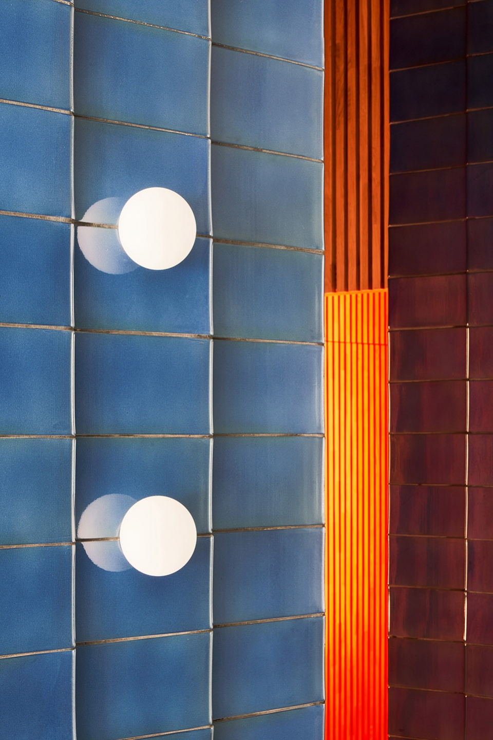 tailor made office by twobo arquitectura