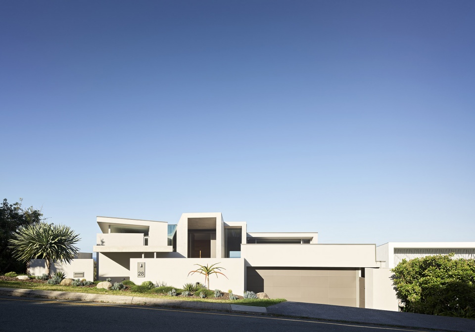 mcanally residence by maddock