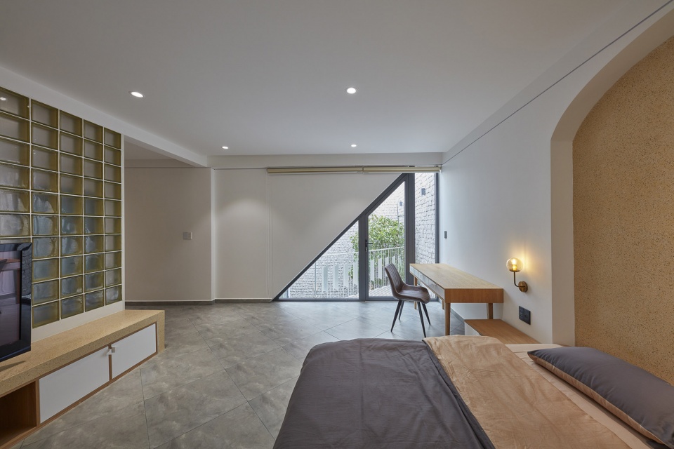 house of triangles by khuon studio