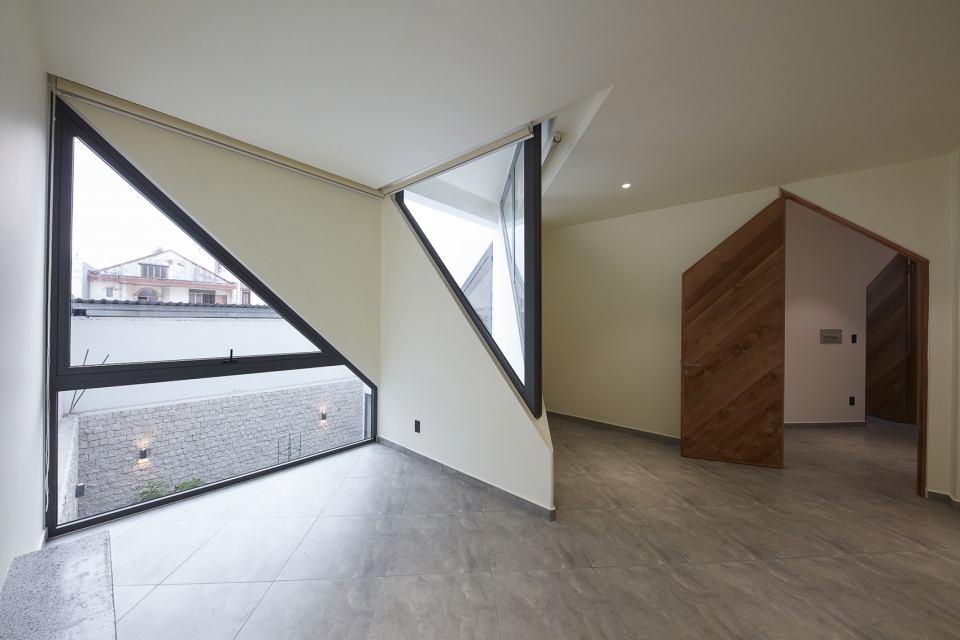house of triangles by khuon studio