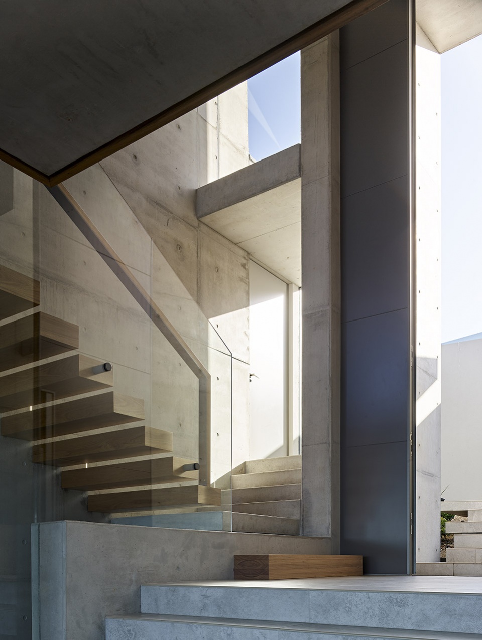 mcanally residence by maddock