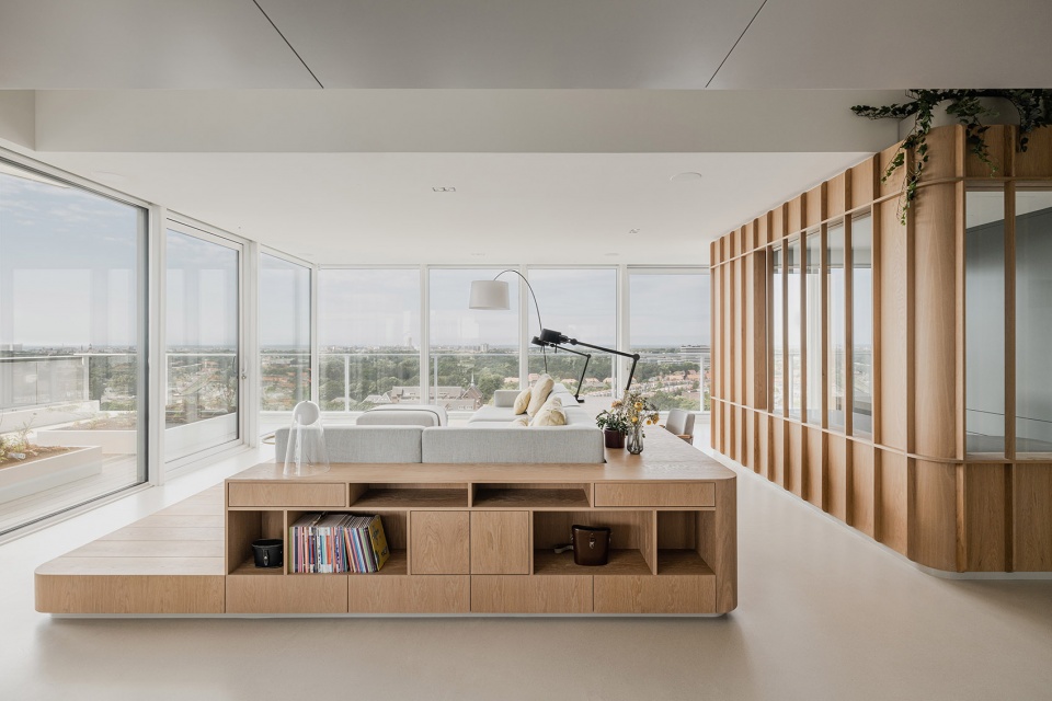 Panorama Penthouse by Bureau Fraai