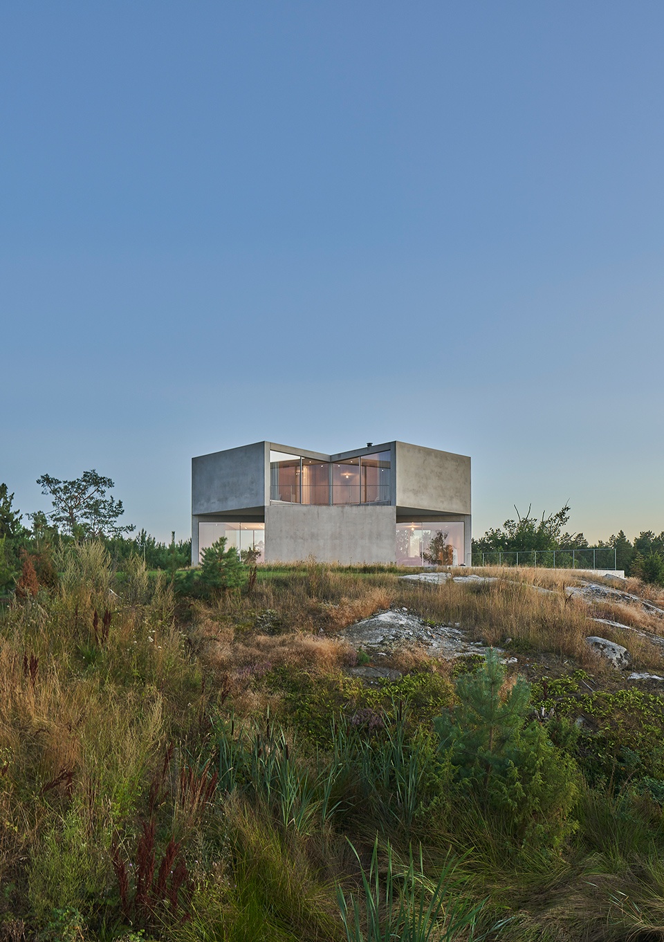 house on a hill by tham and videgard arkitekter