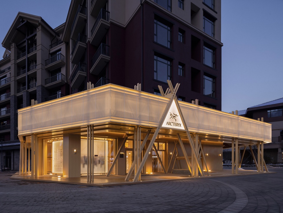 ARC TERYX Store Beidahu Ski Resort by STILL YOUNG
